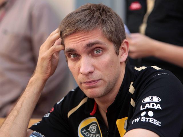 Виталий Петров рассчитывает вернуться в "Формулы-1" в середине сезона