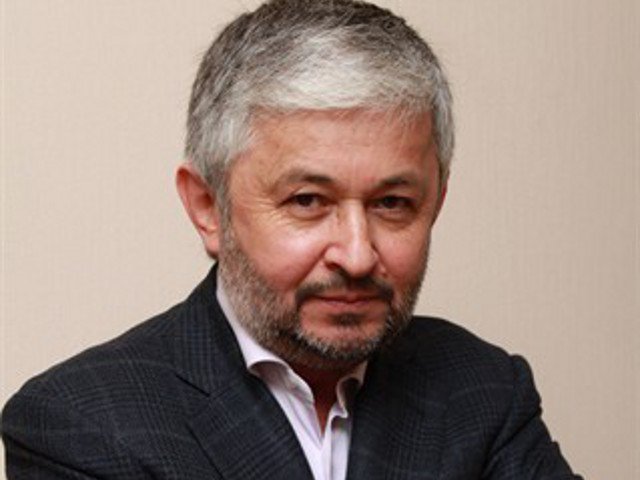 В центре Москвы тяжело ранен видный деятель таджикской оппозиции, журналист Дододжон Атовуллоев