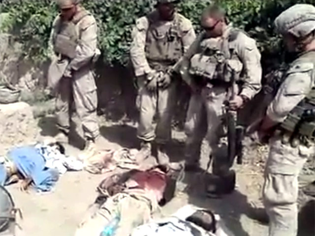 Личности двух из четырех американских морских пехотинцев, надругавшихся над трупами талибов в Афганистане, установлены