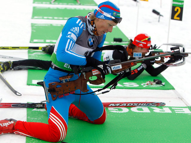 Россиянка Ольга Зайцева завоевала золотую медаль в спринтерской гонке на 7,5 километров на этапе Кубка мира, проходящем в чешском Нове Месте