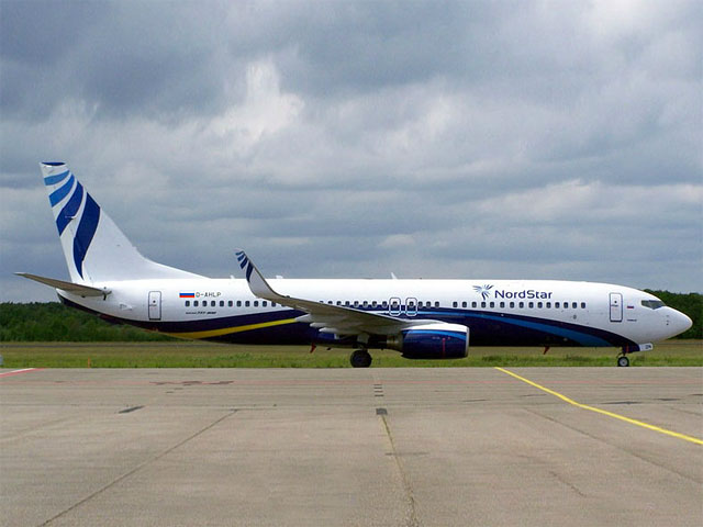 Самолет Boeing-737 совершил экстренную посадку в аэропорту Сочи из-за того, что одна из пассажирок плохо себя почувствовала