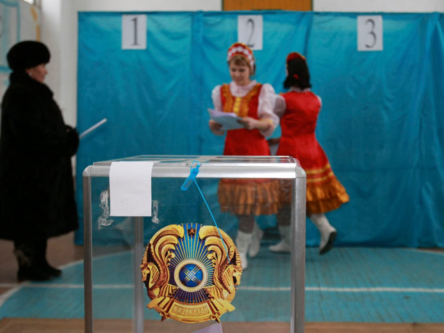 На большей части территории Казахстана завершились внеочередные выборы депутатов в мажилис (нижняя палата национального парламента)