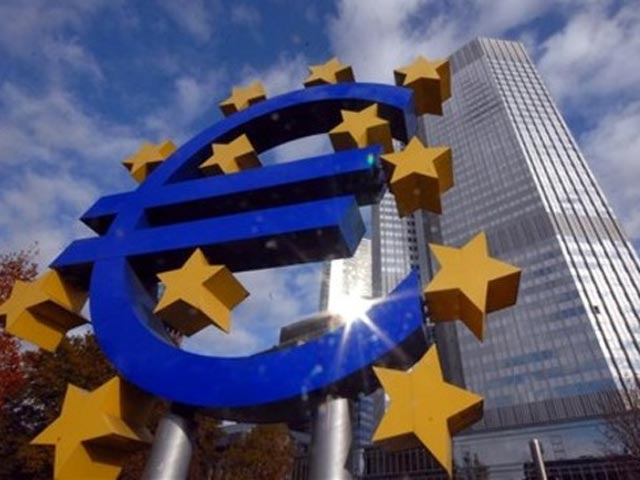 Международное рейтинговое агентство Standard & Poor's понизило долгосрочный кредитный рейтинг Европейского фонда финансовой стабильности