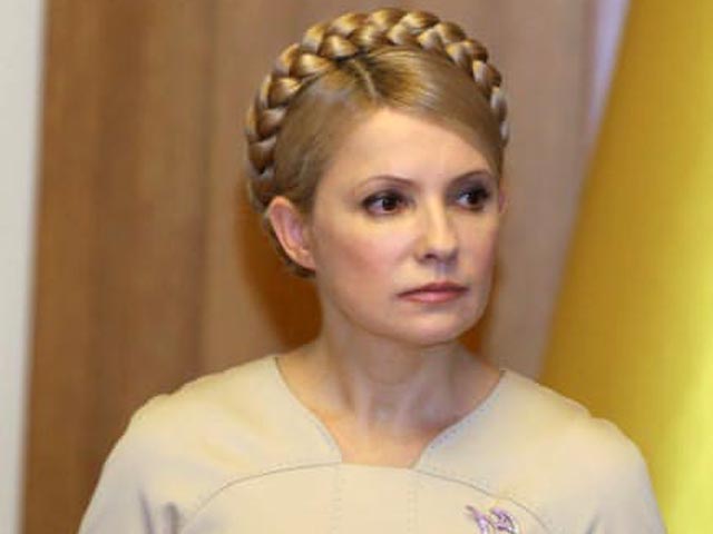 К осужденной экс-премьеру Украины Юлии Тимошенко, отбывающей срок в колонии под Харьковом, во вторник допустили личную массажистку со специальным столом для проведения лечебного массажа