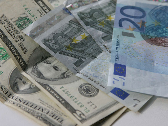 Доллар остался на прежних позициях, евро прибавил 6 копеек