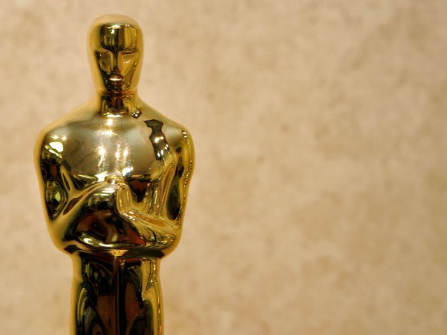 Картины из 9 стран, включая Иран и Израиль, отобраны на включение в окончательный список номинантов на американскую кинопремию "Оскар" в категории "лучший фильм на иностранном языке"