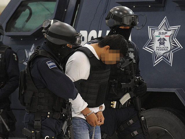 Мексиканские полицейские поймали двух граждан России, которых подозревают в похищении прогулочного судна