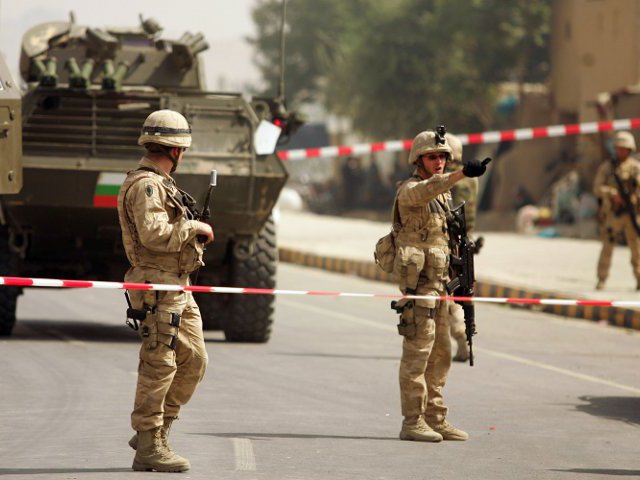 Для США затраты по снабжению подразделений НАТО в Афганистане возросли в шесть раз после того, как в ноябре 2011 года Пакистан закрыл свои границы для конвоев Североатлантического альянса