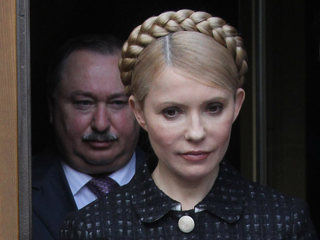 Находящаяся в колонии экс-премьер Украины Юлия Тимошенко смогла передать письмо участникам проходящей в Киеве акции оппозиционных сил