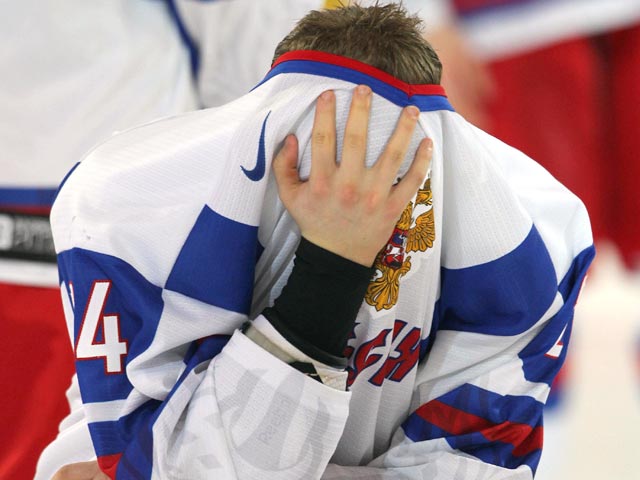 В хоккейном турнире сборная России стала второй, проиграв в финале финнам