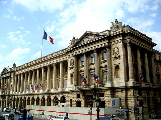 Здание L'hotel de la Marine на площади Согласия в Париже, где в данный момент находится главный штаб Морского флота, будет передано Лувру в 2014 году