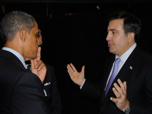 Президент США Барак Обама примет в понедельник в Белом доме лидера одного из наиболее преданных Вашингтону государств - грузинского коллегу Михаила Саакашвили