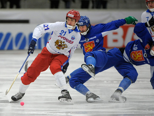 Россия обыграла Финляндию на чемпионате мира по хоккею с мячом