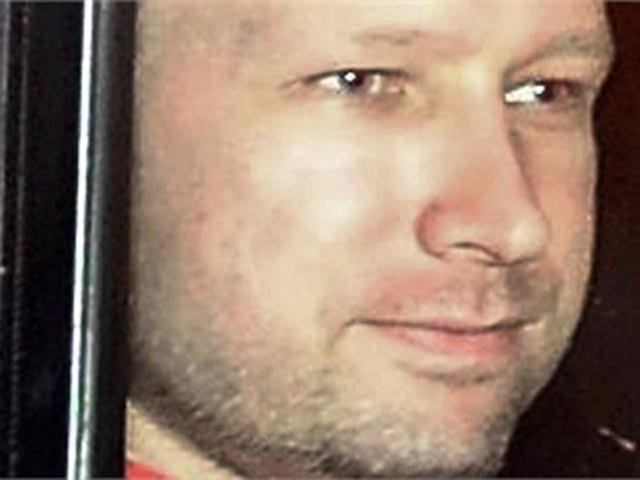 Норвежец Андерс Брейвик, обвиненный в совершении двойного теракта и убийстве 77 человек, готов дать интервью одному из телеканалов еще до начала судебного заседания, назначенного на 16 апреля, передает норвежская телерадиокомпания NRK