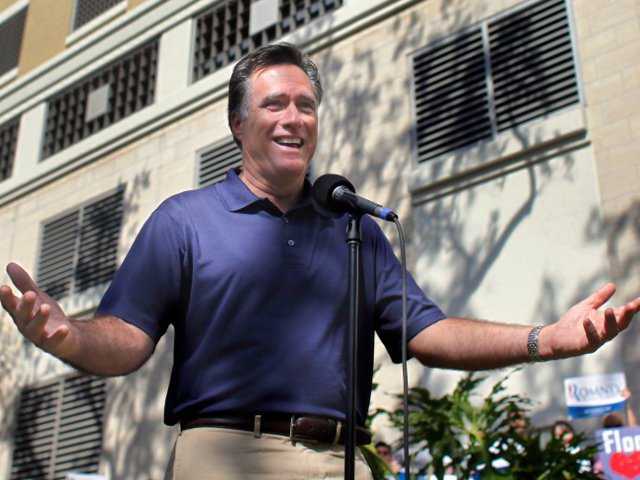 Бывший губернатор штата Массачусетс Митт Ромни со значительным отрывом лидирует среди претендентов в кандидаты на пост президента США от Республиканской партии на первичных выборах (праймериз) в штате Флорида