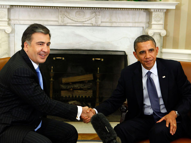 Саакашвили зря радуется - Обама отказался помочь Грузии изгнать российских "оккупантов" 