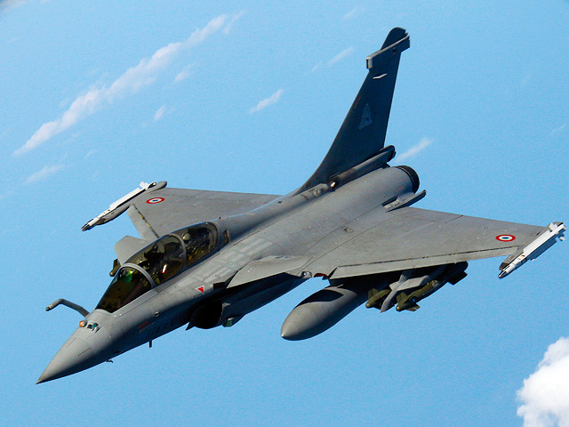 Истребитель Rafale ("Вихрь"), разработанный французской компанией Dassault, одержал победу в крупнейшем оружейном тендере в истории Индии