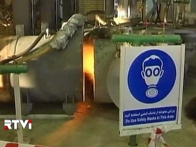 Иран сегодня располагает таким количеством обогащенного урана, которого хватит для создания четырех атомных бомб, сообщает "Интерфакс" со ссылкой на главу военной разведки Израиля Авива Кохави