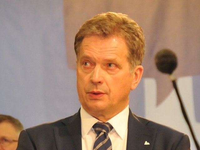 Саули Вяйняме Ниинисте избран 12-м президентом Финляндии по итогам второго тура выборов главы государства