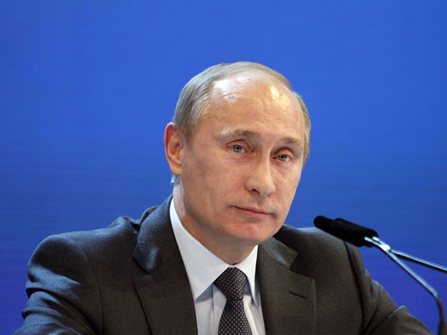 Премьер и главный кандидат в президенты России Владимир Путин в понедельник встречается в Москве с политологами, чтобы "обсудить ход предвыборной кампании и текущие политические процессы"