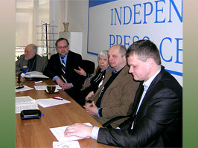 В московском Независимом пресс-центре накануне состоялась презентация ежегодного доклада "Свобода совести в Российской Федерации - 2011"