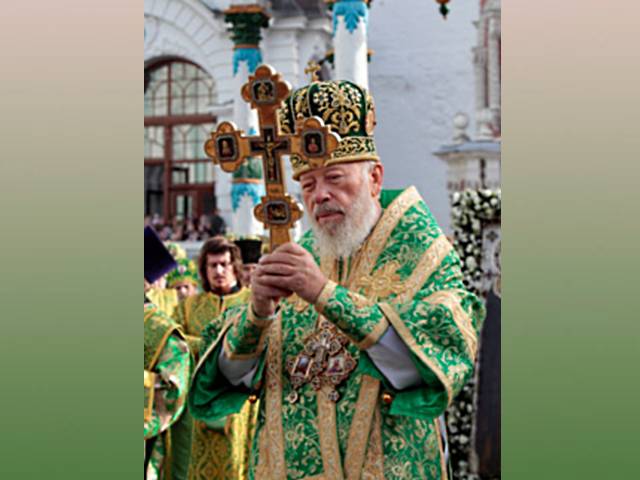 Митрополит Киевский и всея Украины Владимир благословил сбор подписей в поддержку возвращения его Церкви  зданий Почаевской лавры