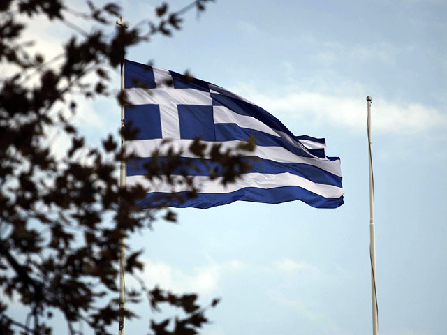 Трое из четырех членов греческого правительства от националистической партии Народный православный призыв (ЛАОС) подтвердили в пятницу свою отставку