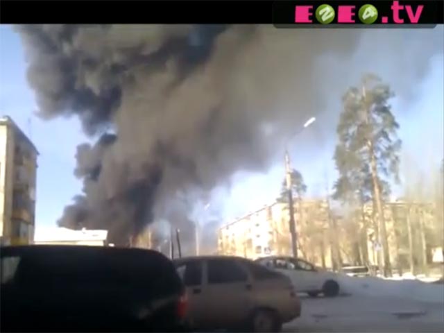 Пожар на складе под Екатеринбургом: площадь достигала 5000 кв. м, дым виден из города