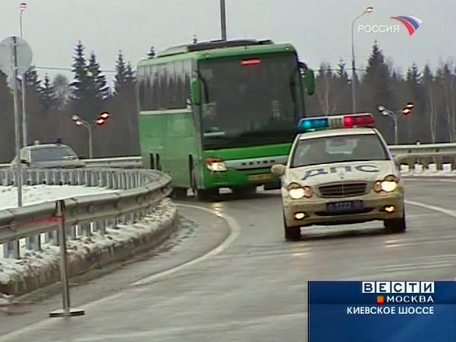Глава "Росатома" ехал на служебном Mercedes с мигалкой по Киевскому шоссе в сторону аэропорта "Внуково"