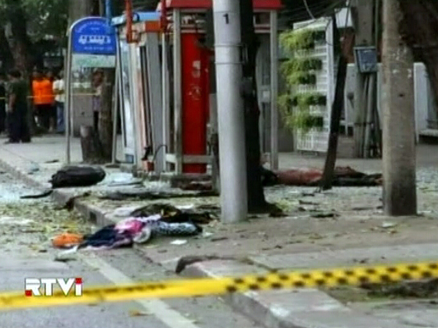 	  Полиция Таиланда упустила одного из иранских бомбистов. Израиль уверен: идет охота на дипломатов  время публикации: 14:58  последнее обновление: 14:58 	  блог 	печать 	сохранить 	почта    Одному из иранцев, причастных ко взрывам в Бангкоке, произошедши