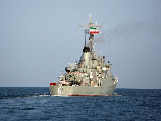 В Сирию, где не стихают бои между правительственными силами и мятежниками, пытающимися свергнуть президента Башара Асада, вошли корабли военно-морских сил Ирана