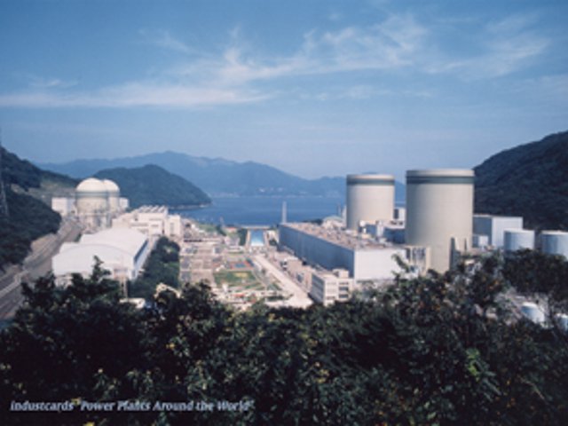 Последний работавший реактор японской АЭС "Такахама" в префектуре Фукуи был заглушен минувшей ночью для проведения плановой технической проверки