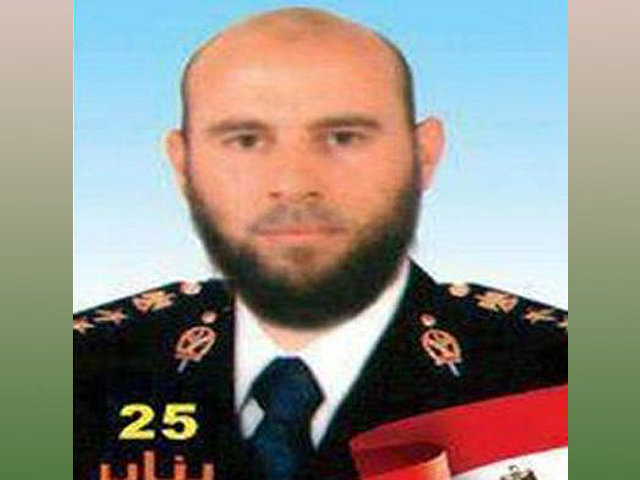 Группа египетских правоохранителей организовала движение "Я - бородатый полицейский" с требованием разрешить им отращивать бороду