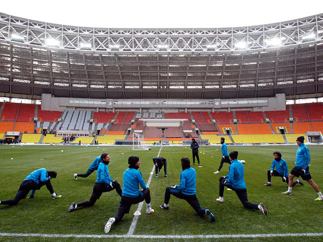 Тренировка команды мадридского "Реала" на стадионе Лужники, 20.02.2012