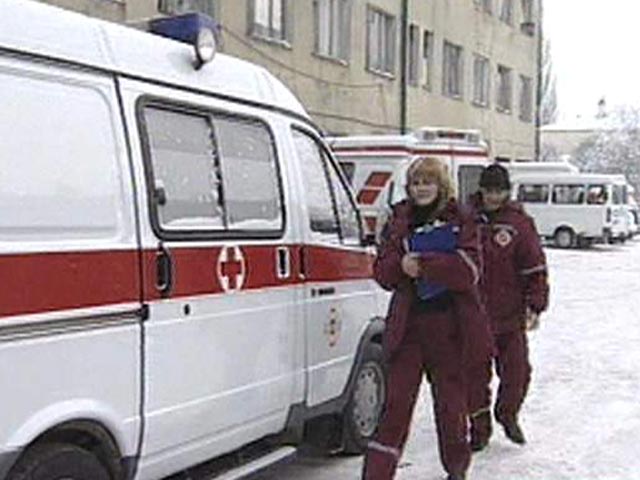 В Томской области женщине-преподавателю потребовалась стационарная медицинская помощь после нападения на нее одного из школьников. Подросток избил потерпевшую прямо в столовой учебного заведения