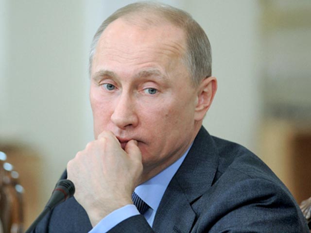 Запад призвал россиян покритиковать не Путина, а самих себя, но покушение вновь напомнило о "паранойе" режима.