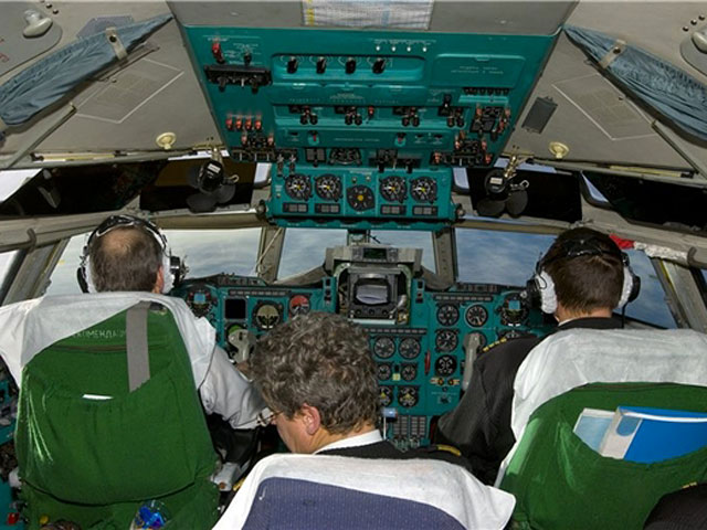 СМИ: пилоты российских авиакомпаний засыпают за штурвалом от усталости. Сотни случаев за год