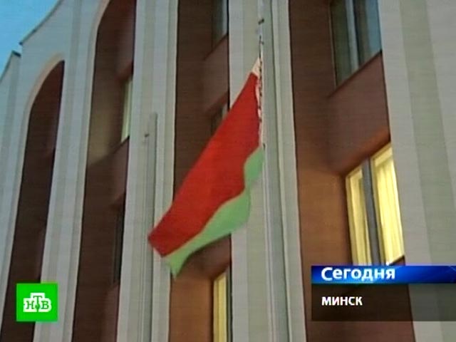 В дипломатической войне, разразившейся между Евросоюзом и Белоруссией, Россия поддержала своего партнера по Союзному государству, осудив за неэффективное "силовое давление"
