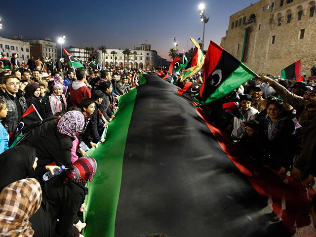 Бывшие ливийские революционеры, пришедшие к власти после свержения Муаммара Каддафи, держат в тюрьмах свыше 6 тыс. сторонников погибшего полковника
