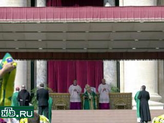 Папа Иоанн Павел II во время беатификации