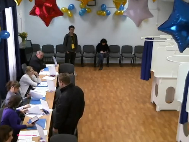 В 8:00 утра стартовали выборы президента России в Москве. По данным Мосгоризбиркома, всего в столице открылось 3 387 пунктов голосования, на которых начали работу около 43 тысяч членов участковых комиссий