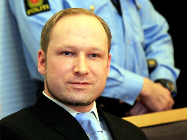 Норвежскому террористу Андерсу Брейвику, который в июле прошлого года совершил двойной теракт, убив 77 человек, предъявлено обвинительное заключение