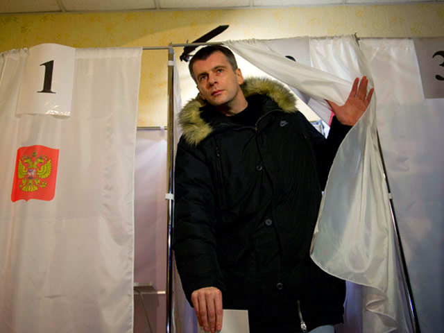 Миллиардер Михаил Прохоров, получивший третий результат на президентских выборах, приступил к подготовке судебных исков по итогам работы его наблюдателей