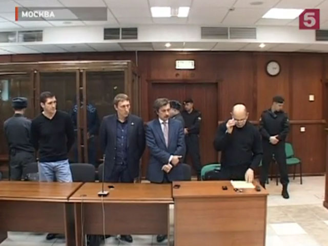 Мосгорсуд приговорил главаря "курганской" группировки Дмитрия Леснякова к 25 годам колонии