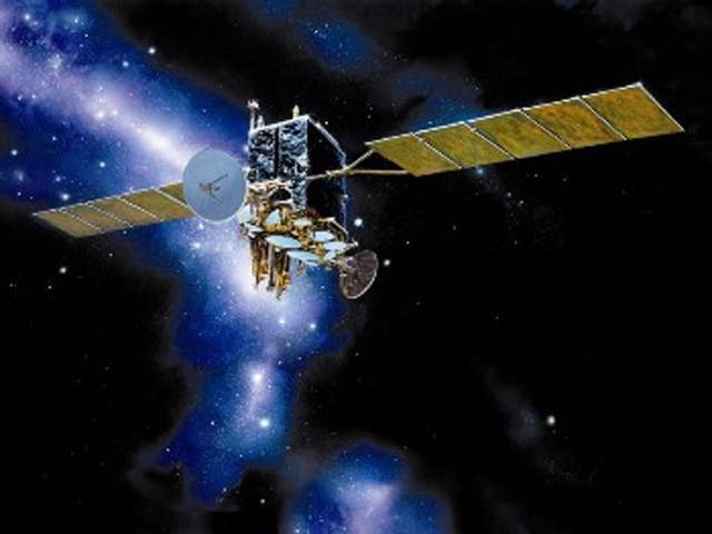 Российский телекоммуникационный спутник "Экспресс-АМ4", выведенный в августе прошлого года на нерасчетную орбиту, будет затоплен в акватории Тихого океана в конце марта