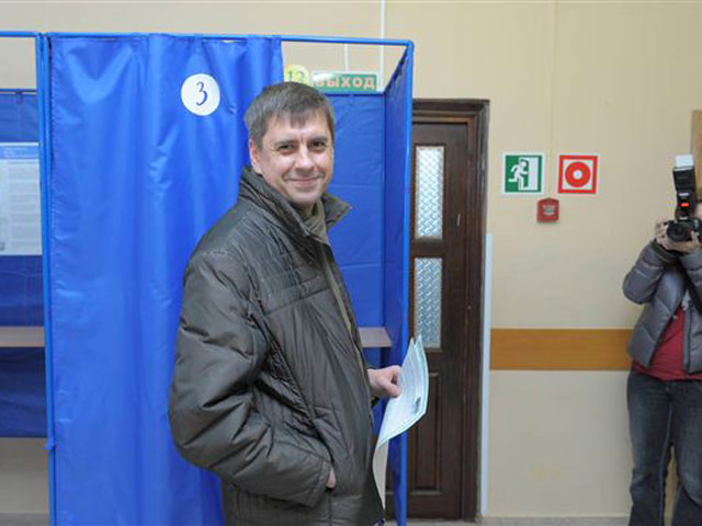 На выборах мэра Тольятти, состоявшихся в минувшее воскресенье, победил экс-министр природных ресурсов Самарской области, самовыдвиженец Сергей Андреев