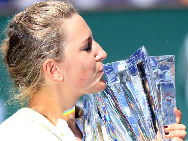 Белорусская теннисистка Виктория Азаренко стала победительницей престижного турнира Paribas Open в Индиан-Уэллсе, переиграв в финальном матче россиянку Марию Шарапову