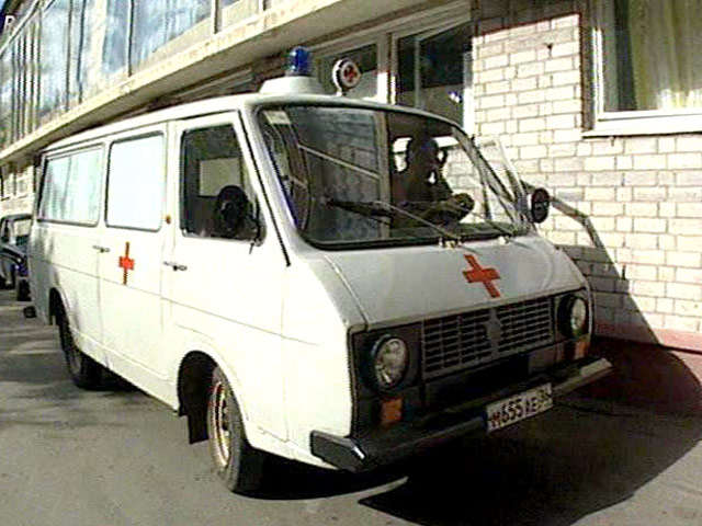 Правоохранительные органы Северной Осетии выясняют детали конфликта, в котором пострадали четыре человека, причем один из них скончался. Ссора возникла во время торжества по случаю рождения ребенка. В итоге в ход пошло холодное и огнестрельное оружие