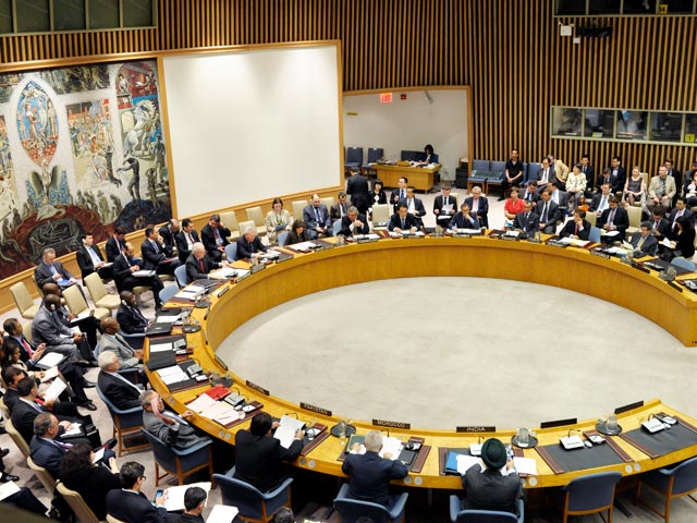 Совет Безопасности ООН автоматически принял заявление по Сирии, в основу которого положен план урегулирования ситуации в этой стране, предложенный спецпосланником ООН и Лиги арабских государств Кофи Аннаном