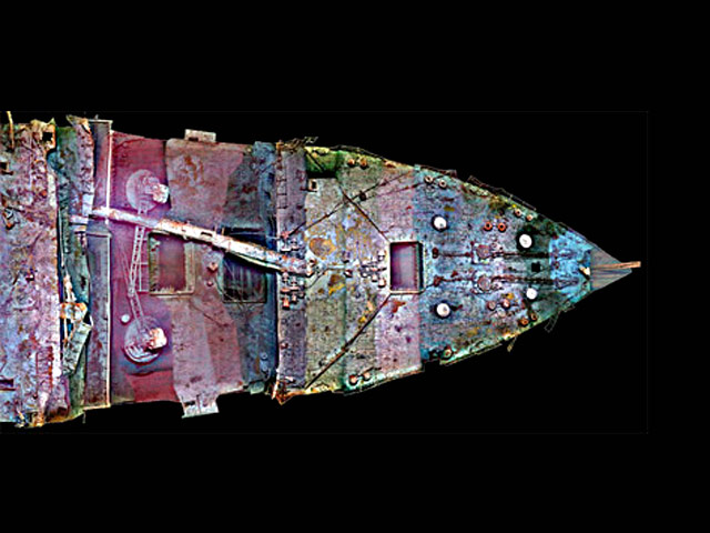 Журнал National Geographic спустя столетие после трагической гибели трансатлантического лайнера "Титаник" в апрельском номере публикует новые, полученные при помощи высоких технологий, потрясающие изображения лежащего на дне океана судна